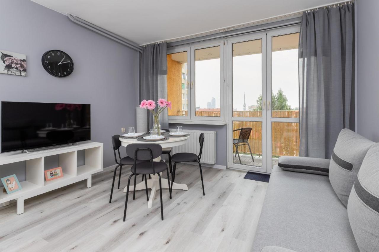 Family Apartment With Balcony In Gdynia By Noclegi Renters Exteriör bild