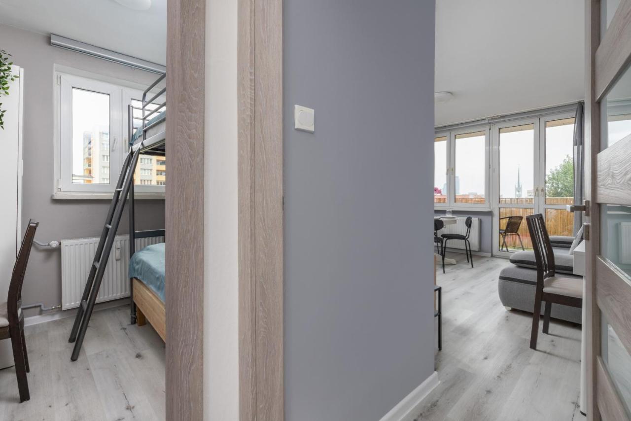 Family Apartment With Balcony In Gdynia By Noclegi Renters Exteriör bild